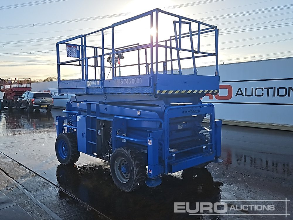 2014 SkyJack SJ8841 - Nacelle ciseaux: photos 3 2014 SkyJack SJ8841 - Nacelle ciseaux: photos 3