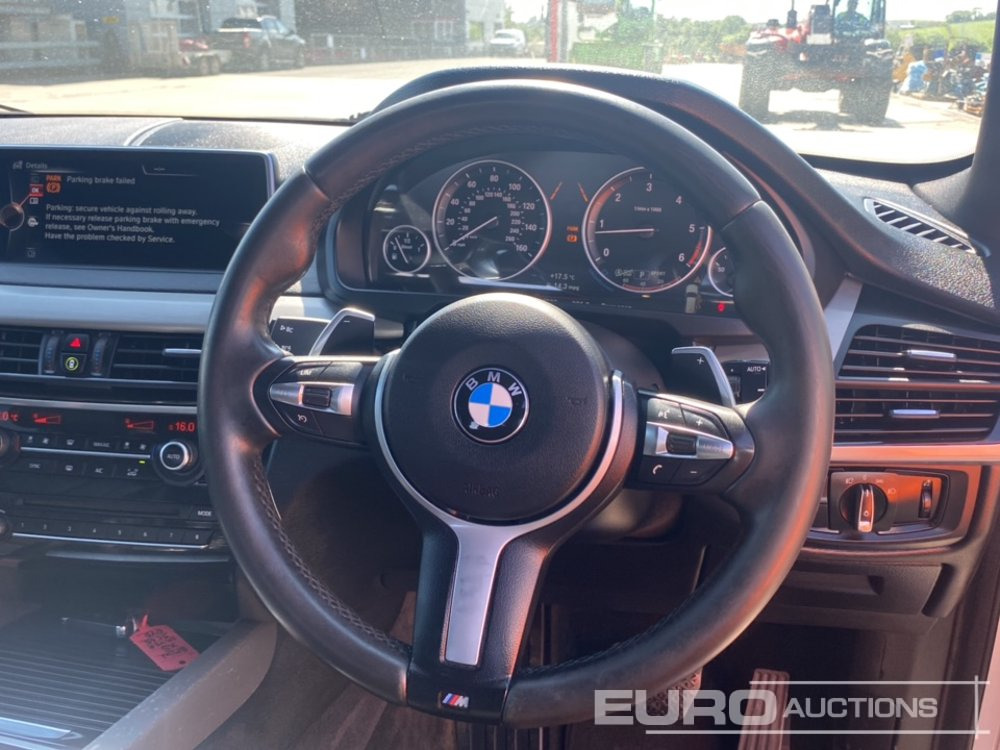SUV 2015 BMW X5: photos 18