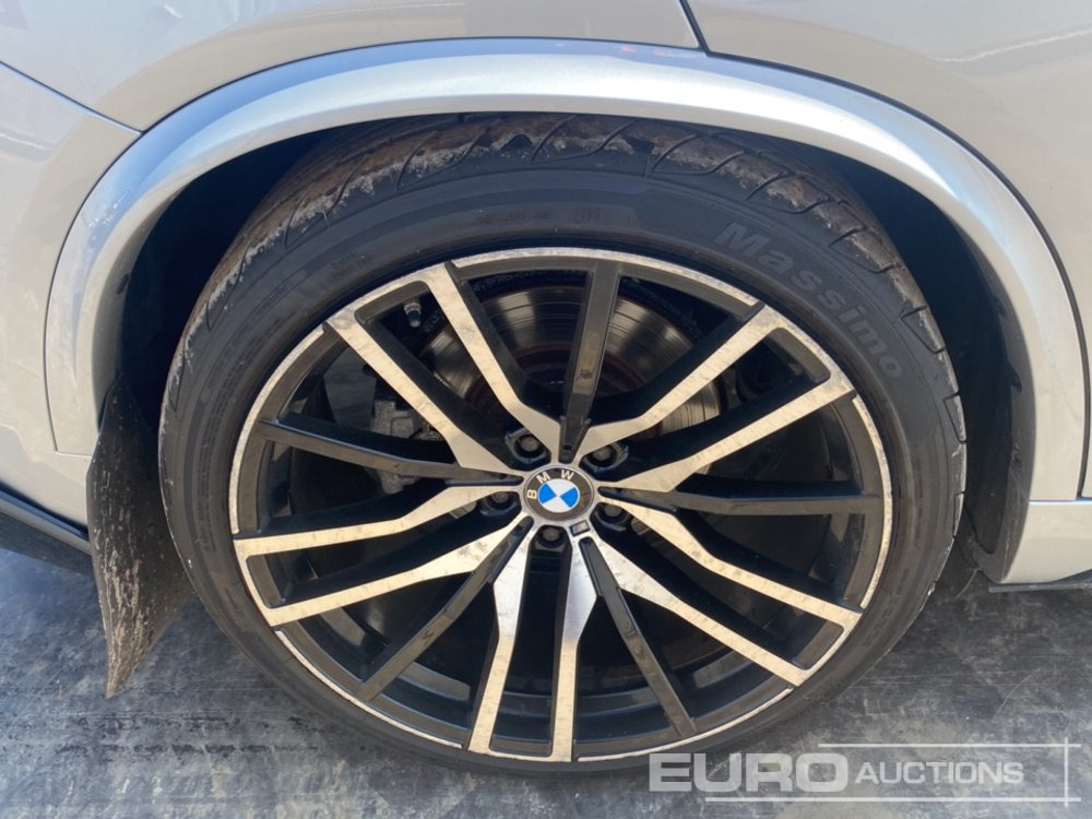SUV 2015 BMW X5: photos 9