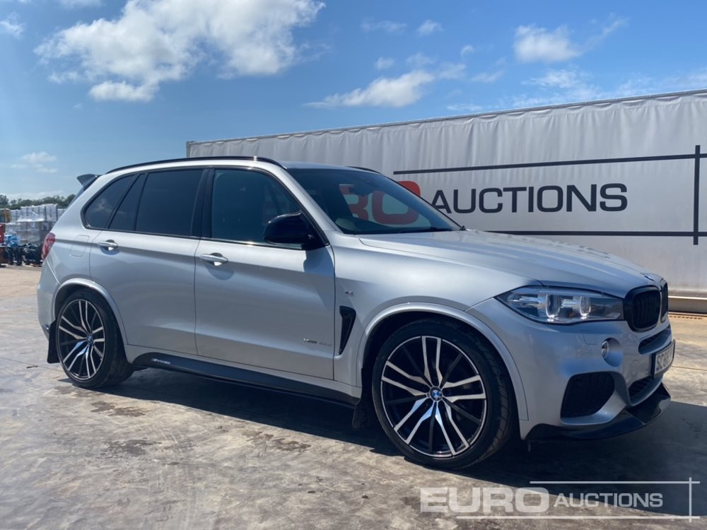 SUV 2015 BMW X5: photos 34