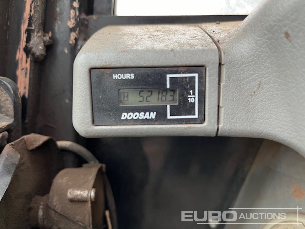 Mini pelle 2015 Bobcat E62: photos 25 Mini pelle 2015 Bobcat E62: photos 25