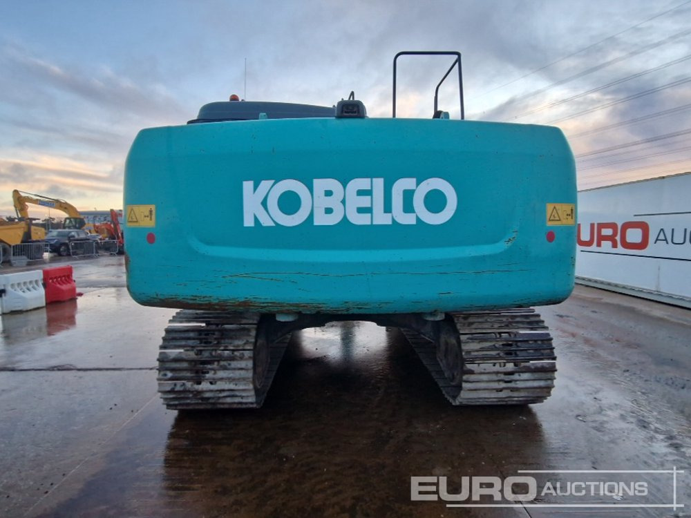 2015 Kobelco SK350LC-9 - Pelle sur chenille: photos 4 2015 Kobelco SK350LC-9 - Pelle sur chenille: photos 4