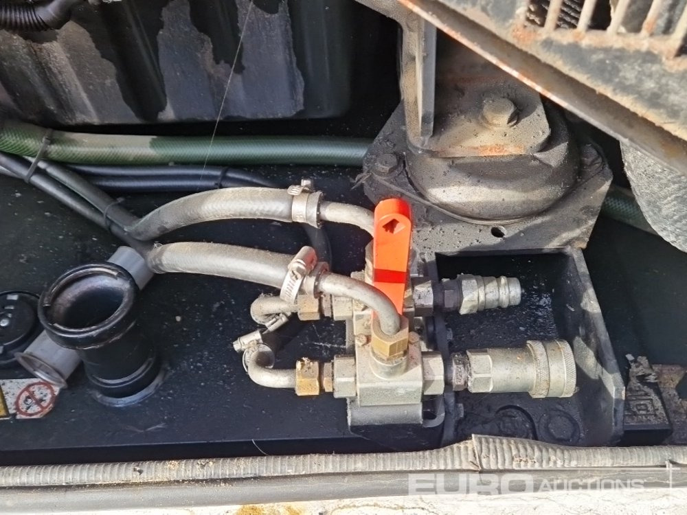 Groupe électrogène 2015 SDMO R330C3: photos 13