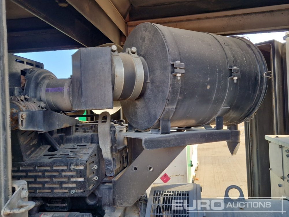 Groupe électrogène 2015 SDMO R330C3: photos 22