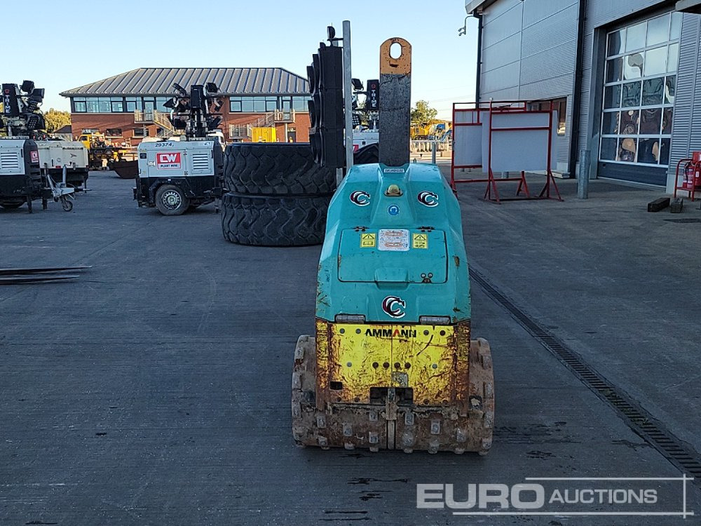 2016 Ammann RAMMAX 1575 - Travaux routiers: photos 4 2016 Ammann RAMMAX 1575 - Travaux routiers: photos 4