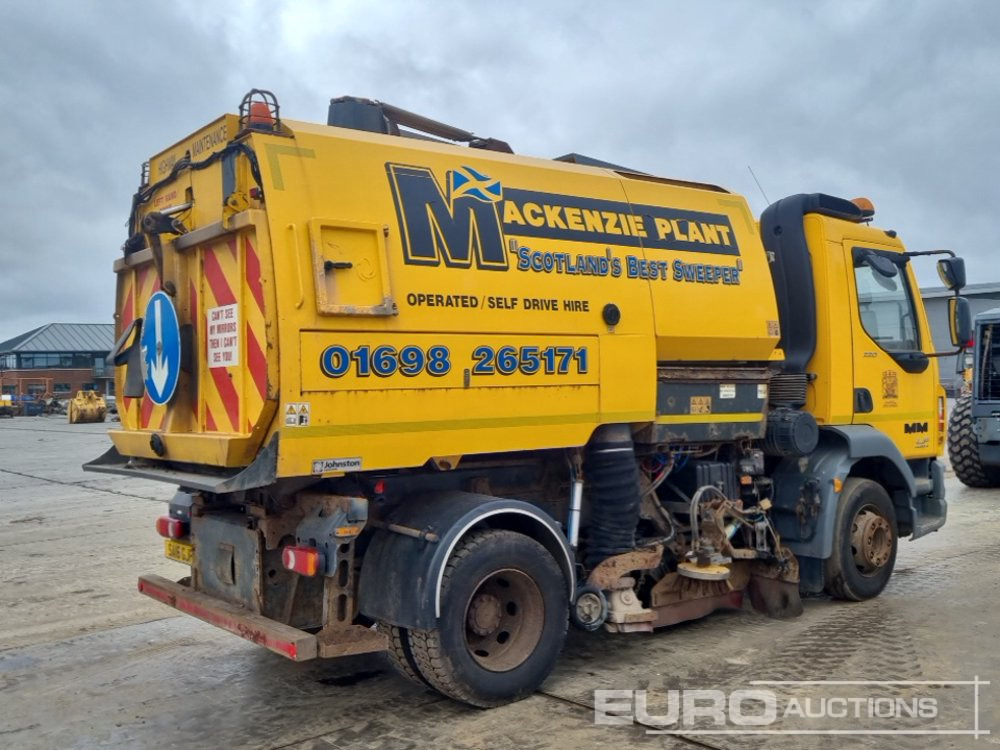 2016 DAF LF220 - Balayeuse de voirie: photos 5 2016 DAF LF220 - Balayeuse de voirie: photos 5