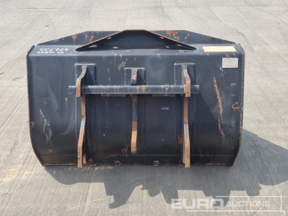 2016 JCB 48" Loading Bucket to suit Telehandler - Godet: photos 4 2016 JCB 48" Loading Bucket to suit Telehandler - Godet: photos 4