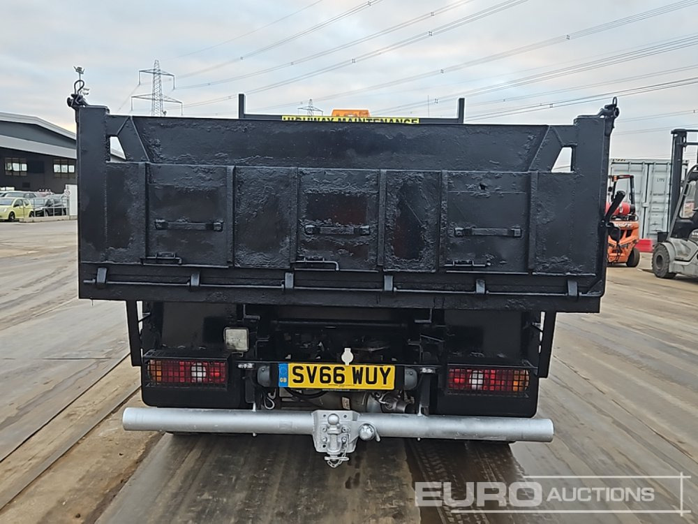 2016 Mitsubishi Fuso 7C15 - Camion benne: photos 4 2016 Mitsubishi Fuso 7C15 - Camion benne: photos 4