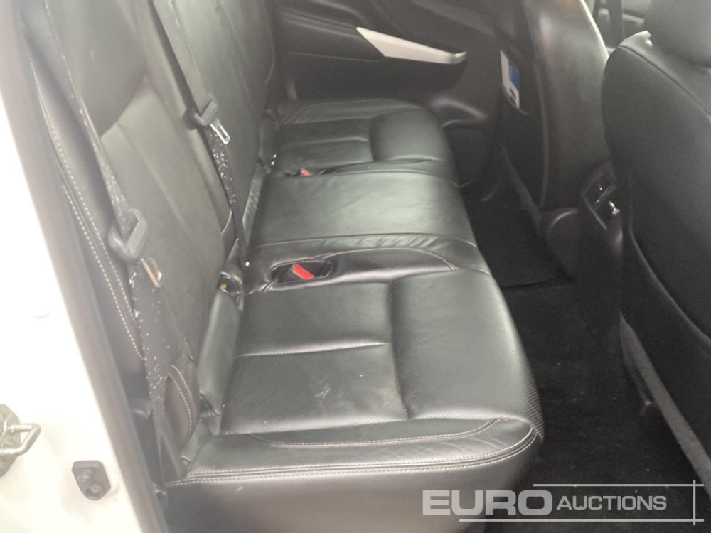 Pick-up 2016 Nissan Navara: photos 14 Pick-up 2016 Nissan Navara: photos 14