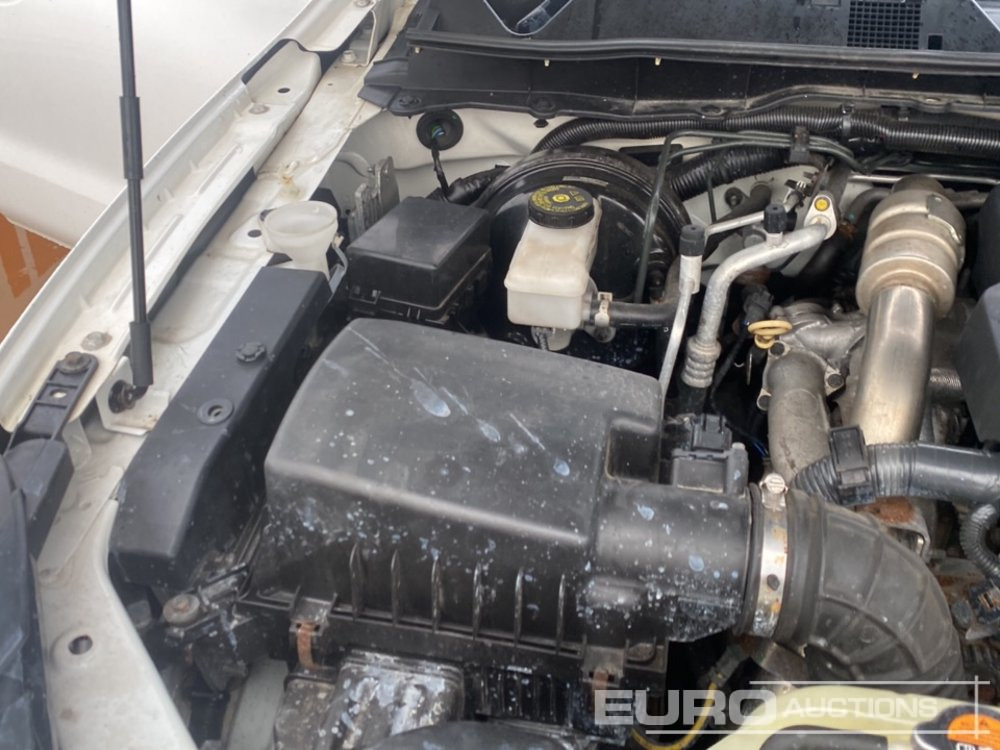 Pick-up 2016 Nissan Navara: photos 24 Pick-up 2016 Nissan Navara: photos 24