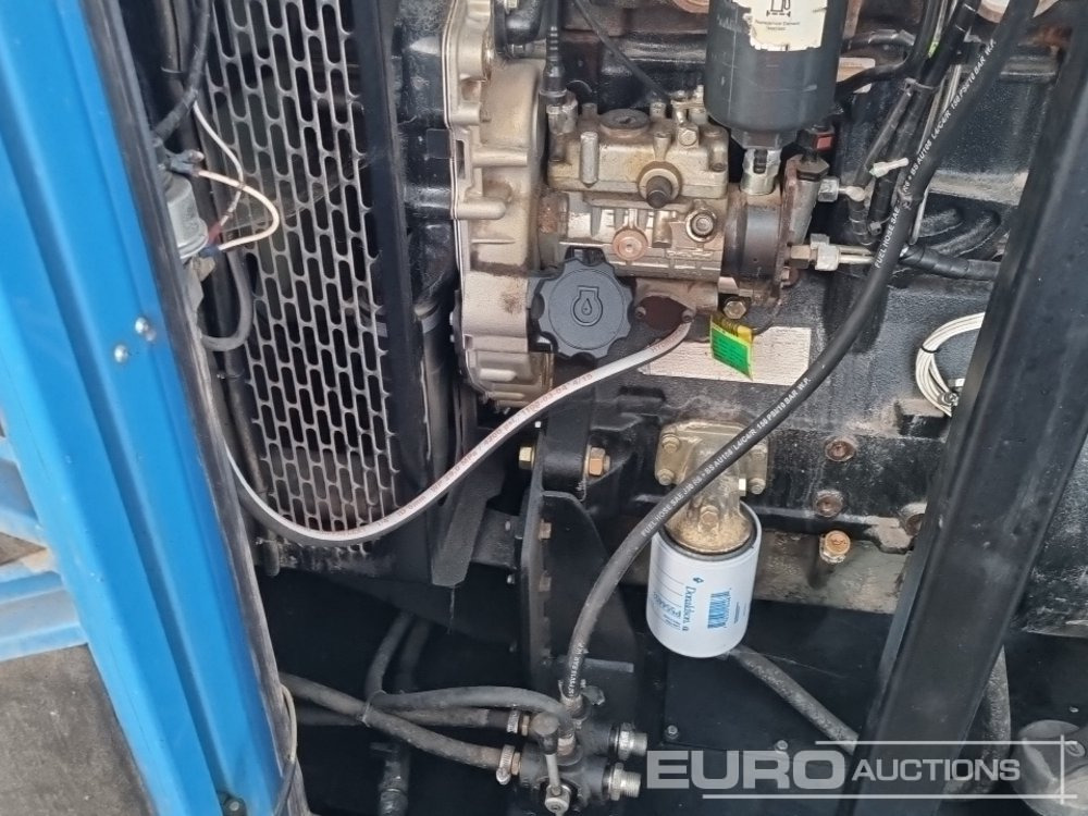 Groupe électrogène 2016 Stephill SSDP36A: photos 25 Groupe électrogène 2016 Stephill SSDP36A: photos 25