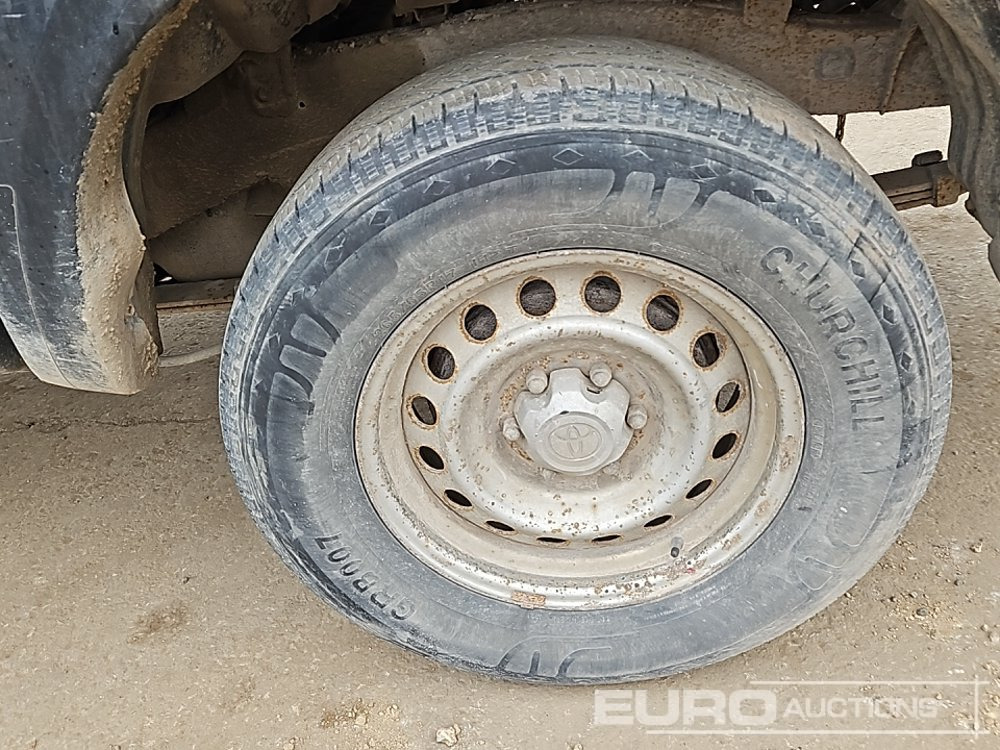 Pick-up 2016 Toyota Hilux: photos 10