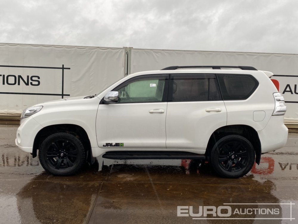 2016 Toyota Land Cruiser - SUV: photos 2 2016 Toyota Land Cruiser - SUV: photos 2