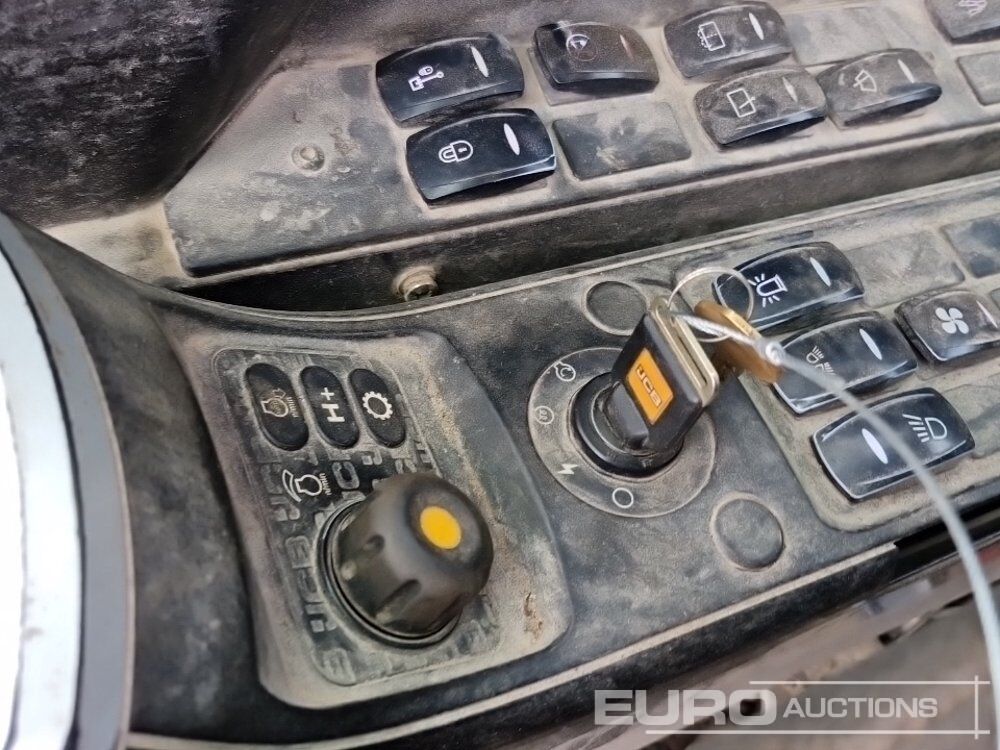 Pelle sur chenille 2017 JCB JS131LC: photos 38 Pelle sur chenille 2017 JCB JS131LC: photos 38