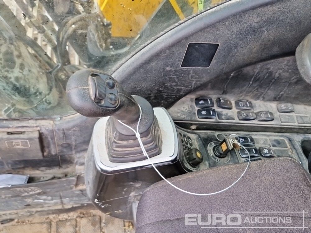 Pelle sur chenille 2017 JCB JS131LC: photos 37 Pelle sur chenille 2017 JCB JS131LC: photos 37