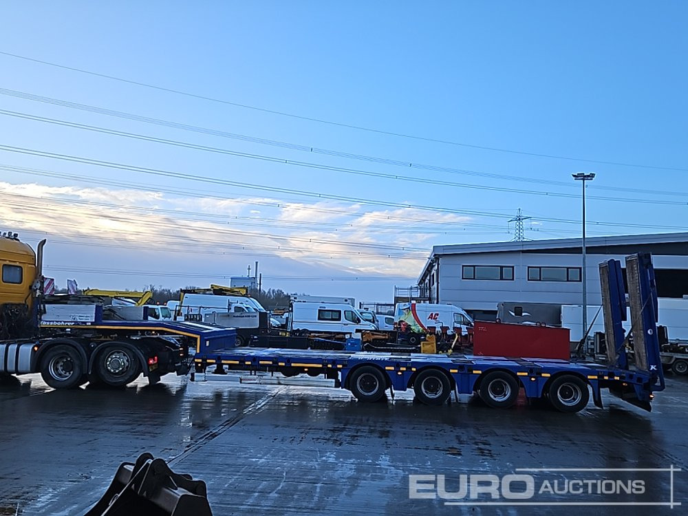 2017 Kassbohrer 4 Axle Extendable Stepframe Low Loader Trailer, 1 Rear Stear Axle, Out Riggers, Hydraulic Fliptoe Ramps - Semi-remorque surbaissé: photos 2 2017 Kassbohrer 4 Axle Extendable Stepframe Low Loader Trailer, 1 Rear Stear Axle, Out Riggers, Hydraulic Fliptoe Ramps - Semi-remorque surbaissé: photos 2