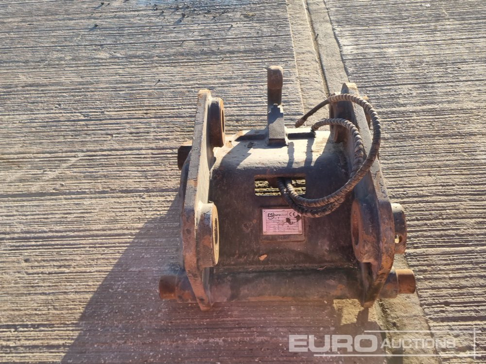 2018 Eurosteel Hydraulic Quick Hitch 70mm Pin to suit 14-16 Ton Excavator - Attache rapide: photos 4 2018 Eurosteel Hydraulic Quick Hitch 70mm Pin to suit 14-16 Ton Excavator - Attache rapide: photos 4