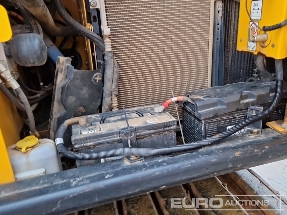 Pelle sur chenille 2018 JCB JS131LC: photos 31