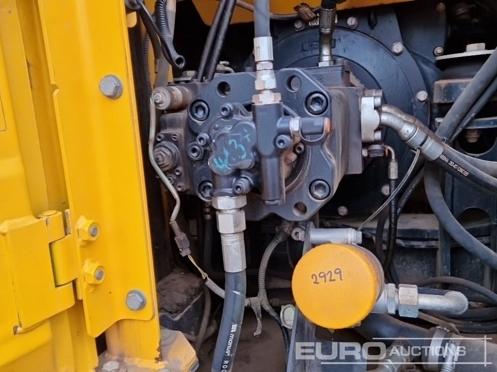 Pelle sur chenille 2018 JCB JS131LC: photos 28