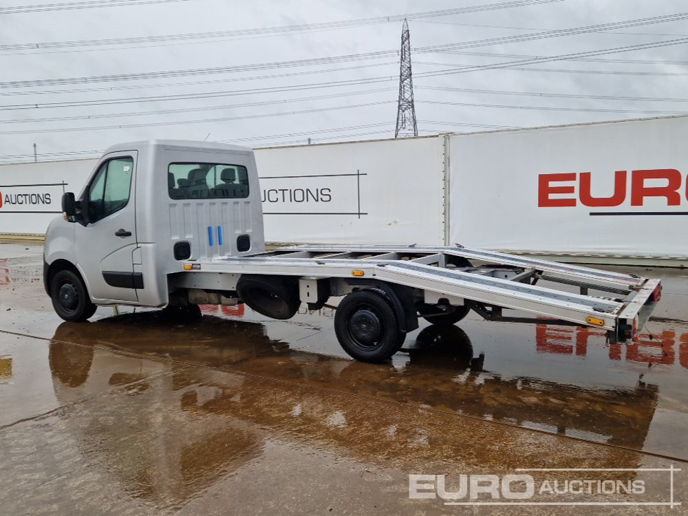 2018 Nissan NV400 - Utilitaire plateau: photos 3 2018 Nissan NV400 - Utilitaire plateau: photos 3