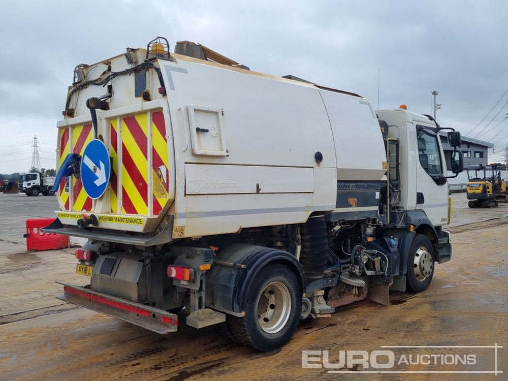 2018 Volvo FL250 - Balayeuse de voirie: photos 5 2018 Volvo FL250 - Balayeuse de voirie: photos 5