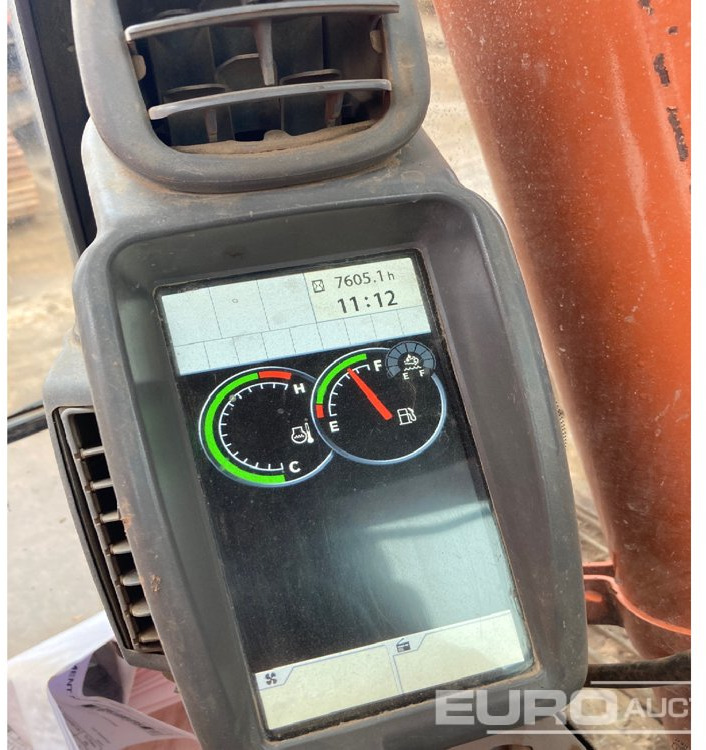 2019 Hitachi ZX135US-6 - Pelle sur chenille: photos 5 2019 Hitachi ZX135US-6 - Pelle sur chenille: photos 5