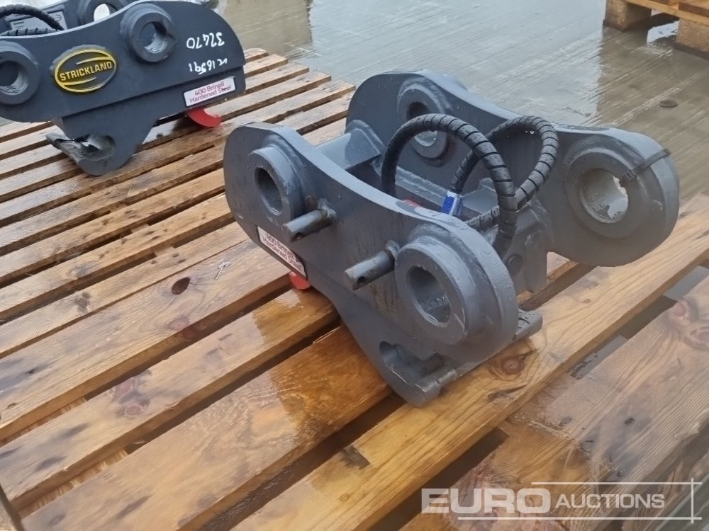 2019 Strickland Hydraulic Double Lock QH 60mm Pin to suit 10 Ton Excavator - Attache rapide: photos 3 2019 Strickland Hydraulic Double Lock QH 60mm Pin to suit 10 Ton Excavator - Attache rapide: photos 3