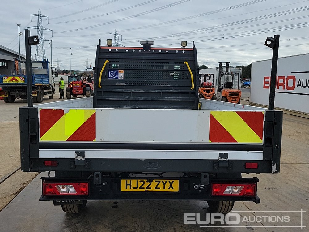 2022 Ford Transit 350 - Utilitaire plateau: photos 4 2022 Ford Transit 350 - Utilitaire plateau: photos 4