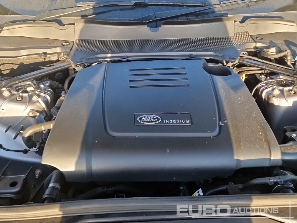 SUV 2022 Land Rover Discovery: photos 18