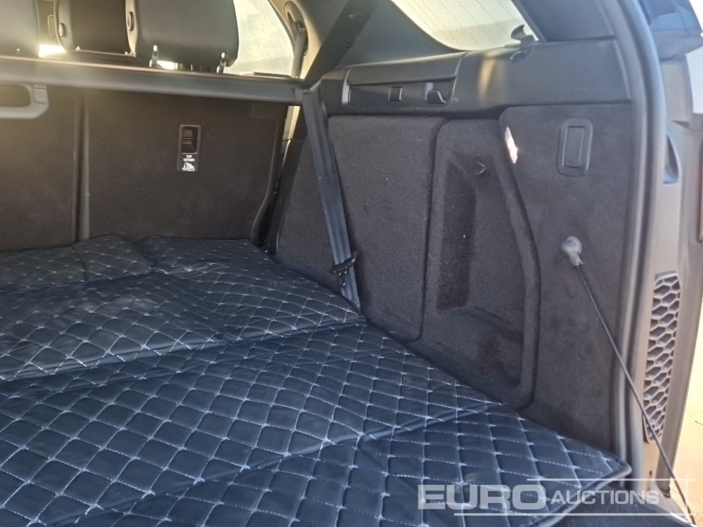SUV 2022 Land Rover Discovery: photos 14