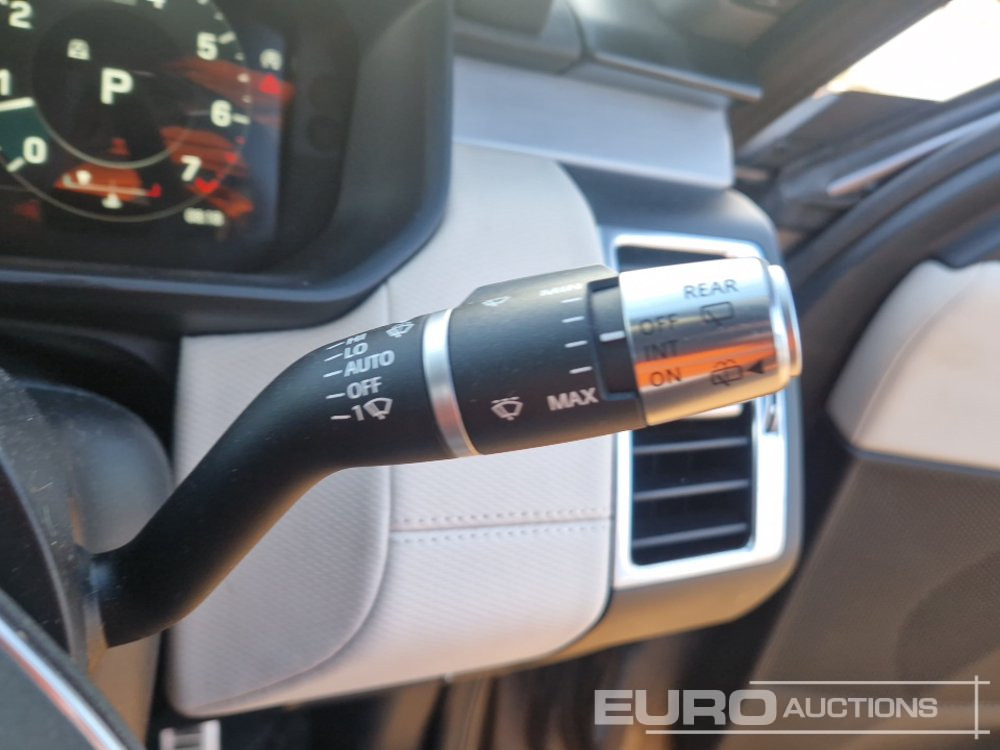 SUV 2022 Land Rover Discovery: photos 40