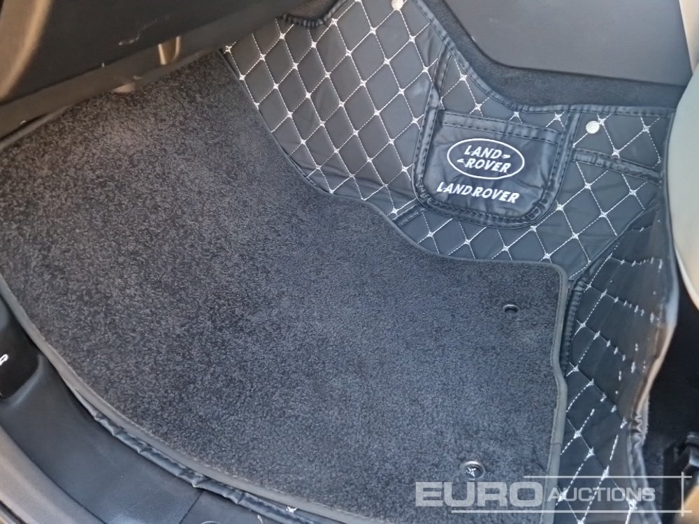 SUV 2022 Land Rover Discovery: photos 29