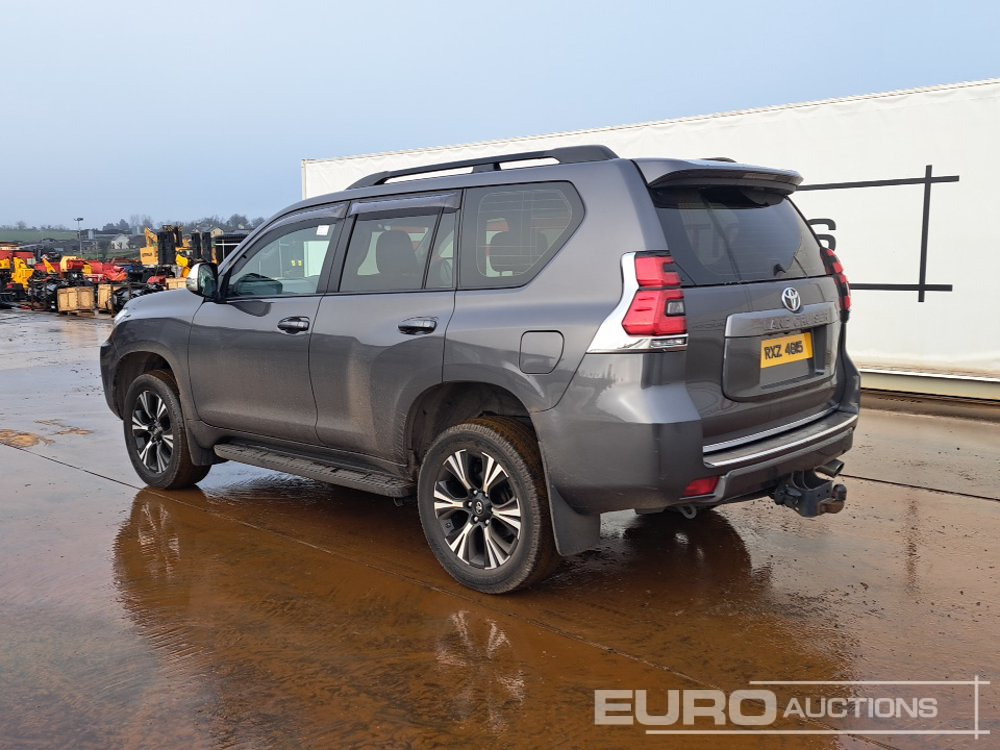 2022 Toyota Land Cruiser - SUV: photos 3 2022 Toyota Land Cruiser - SUV: photos 3