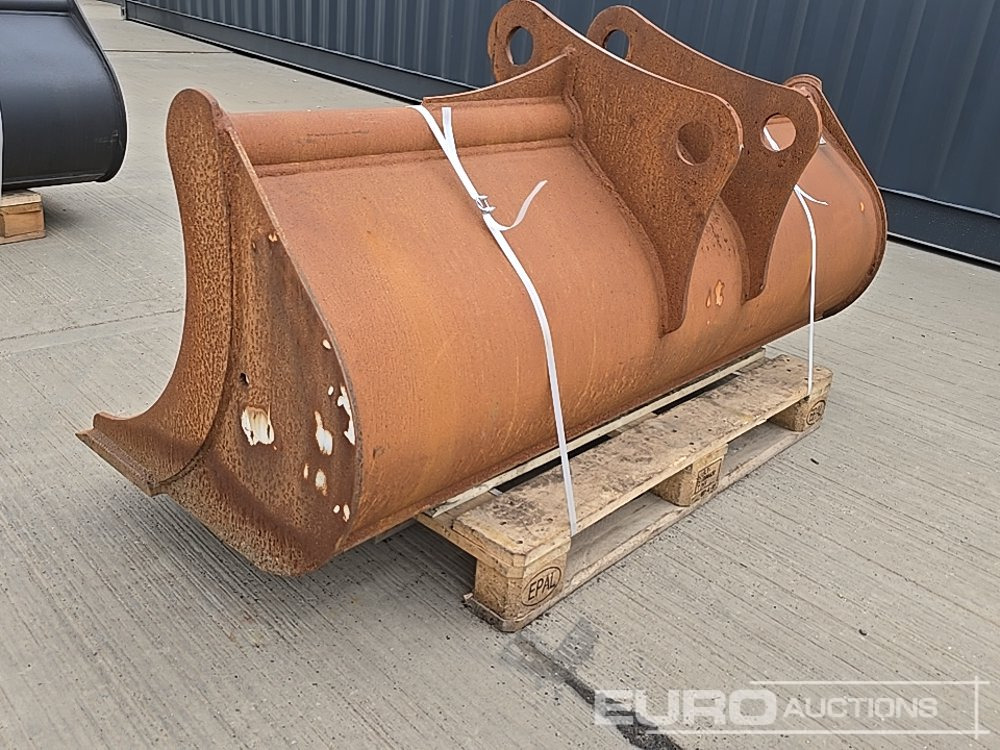 2023 72" Ditching Bucket 65mm Pin to suit 13 Ton Excavator - Godet: photos 3 2023 72" Ditching Bucket 65mm Pin to suit 13 Ton Excavator - Godet: photos 3