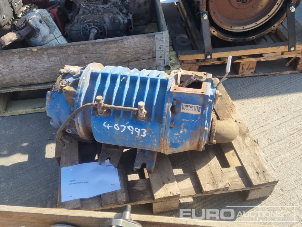 Moteur 4 Cylinder Engine (Spares), 3 Cylinder Engine (Spares), Single Cylinder Engine (3 of, Spares), Vaccuum Pump, Turbo (4 of), Fuel Pump, Cylinder Head: photos 11