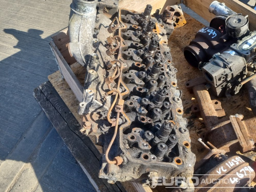 Moteur 4 Cylinder Engine (Spares), 3 Cylinder Engine (Spares), Single Cylinder Engine (3 of, Spares), Vaccuum Pump, Turbo (4 of), Fuel Pump, Cylinder Head: photos 7