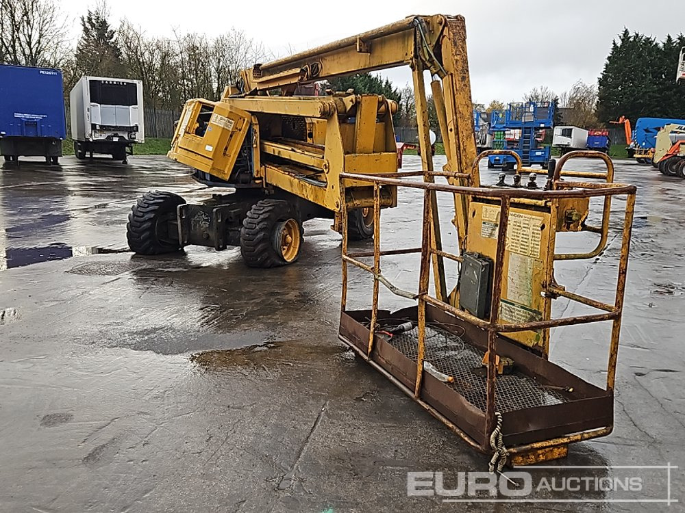 4x4 Diesel Articulated Telescopic Boom Lift - Nacelle: photos 1 4x4 Diesel Articulated Telescopic Boom Lift - Nacelle: photos 1