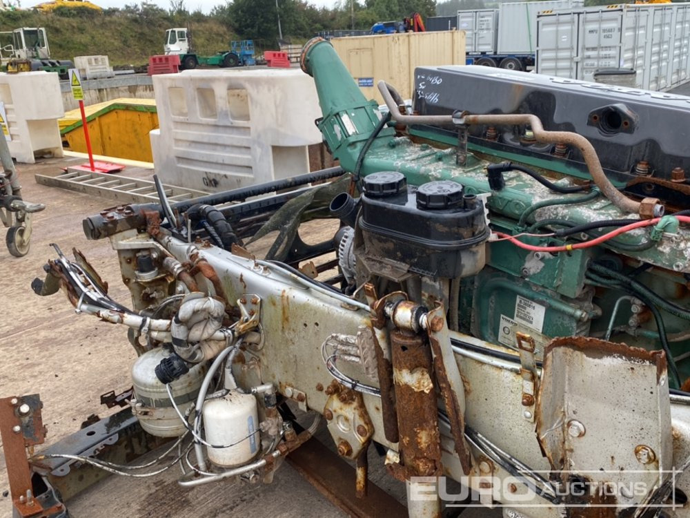 L'équipement de construction 6 Cylinder Diesel Engine & Gearbox to suit Volvo Lorry: photos 23