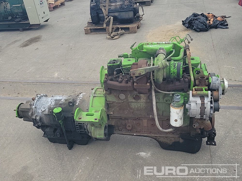 6 Cylinder Engine, Gearbox - Moteur: photos 2 6 Cylinder Engine, Gearbox - Moteur: photos 2