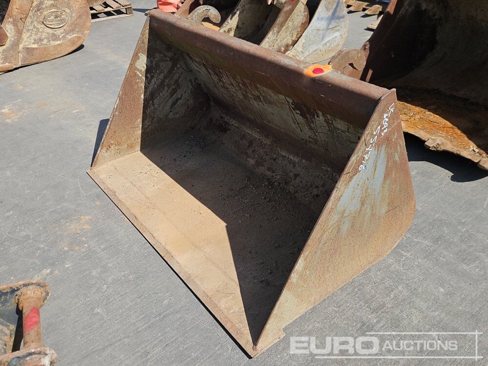 60" Loading Bucket to suit Telehandler - Godet: photos 1 60" Loading Bucket to suit Telehandler - Godet: photos 1