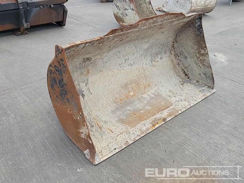 Godet 70" Loading Bucket to suit Telehandler: photos 7