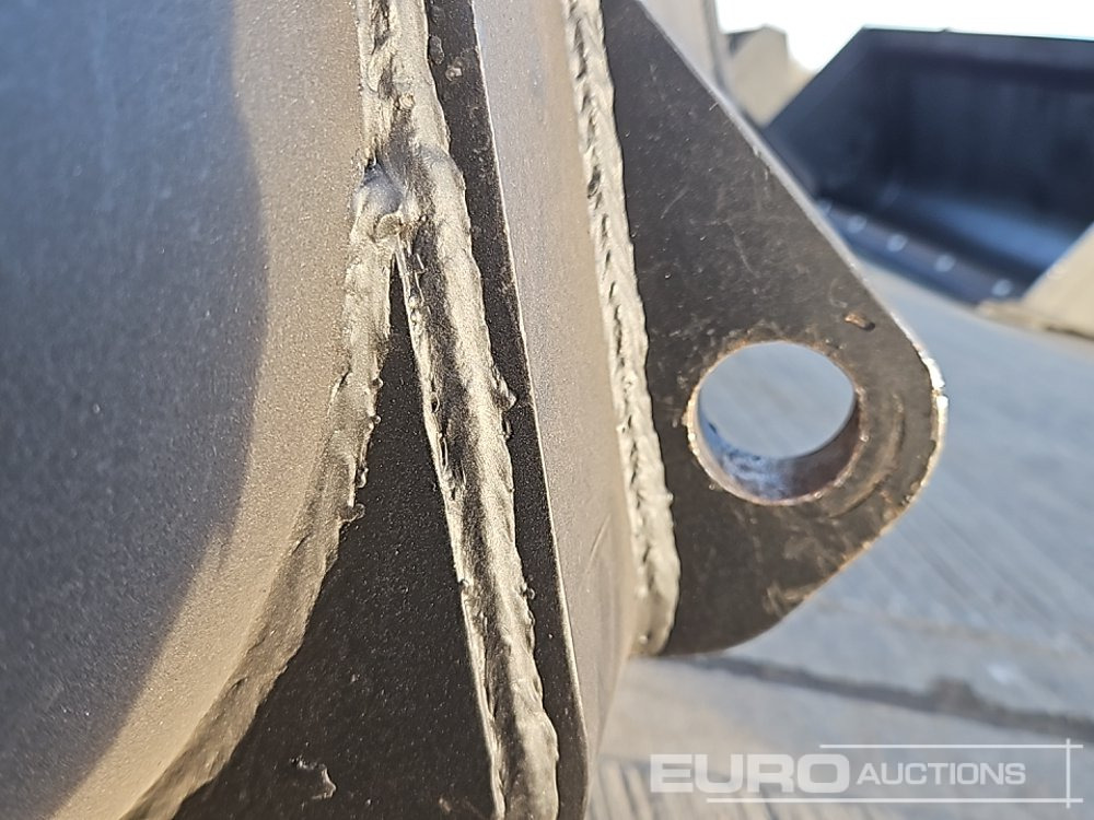 Godet neuf 90" Loading Bucket to suit Telehandler: photos 17