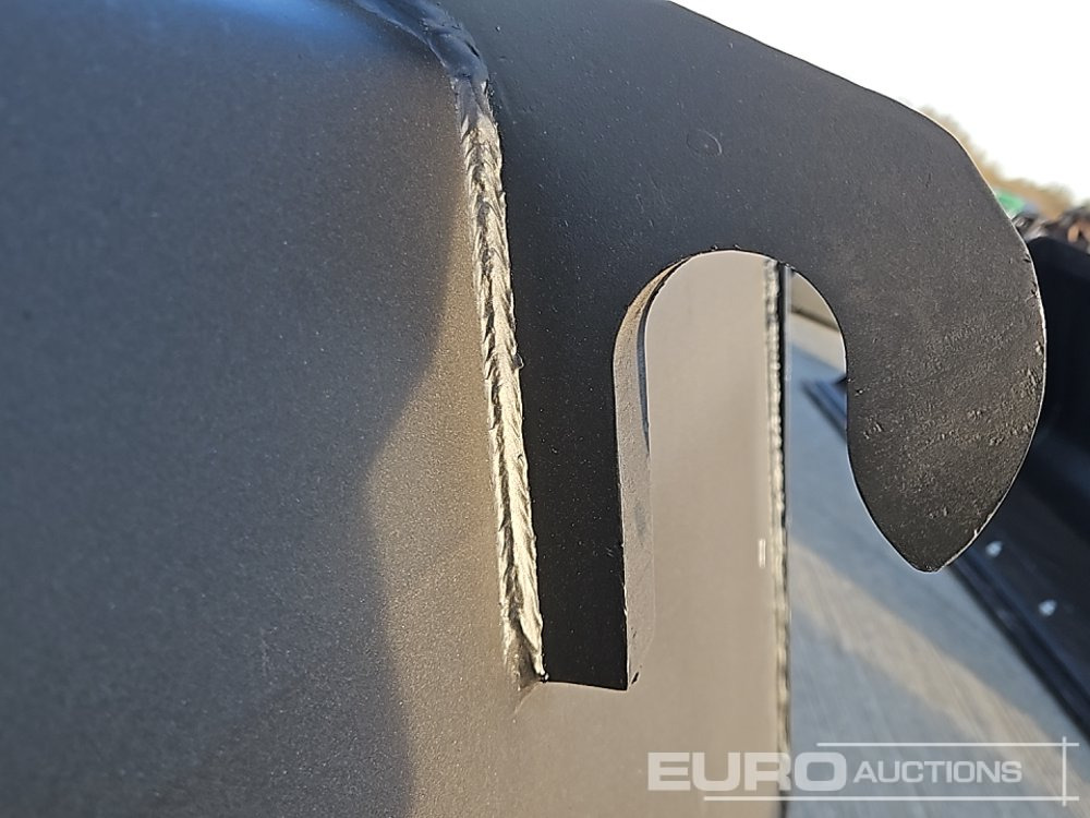 Godet neuf 90" Loading Bucket to suit Telehandler: photos 14