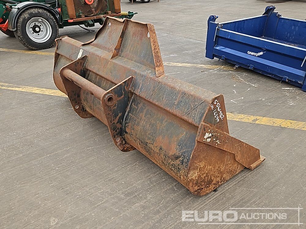 90" Loading Bucket to suit Telehandler - Godet: photos 5 90" Loading Bucket to suit Telehandler - Godet: photos 5