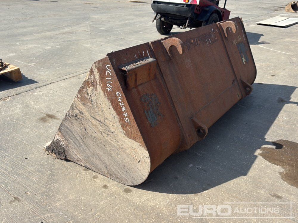 90" Loading Bucket to suit Telehandler - Godet: photos 4 90" Loading Bucket to suit Telehandler - Godet: photos 4
