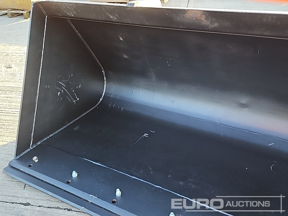 Godet neuf 90" Loading Bucket to suit Telehandler: photos 12 Godet neuf 90" Loading Bucket to suit Telehandler: photos 12