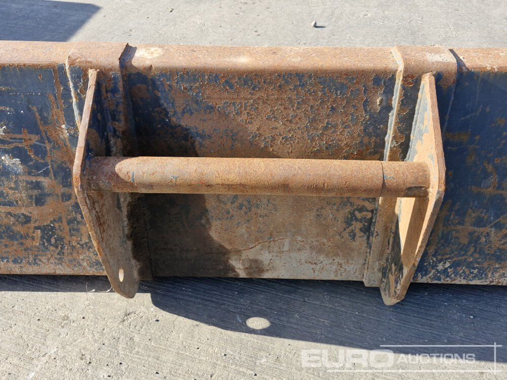Godet 92" Loading Bucket to suit Telehandler: photos 14 Godet 92" Loading Bucket to suit Telehandler: photos 14