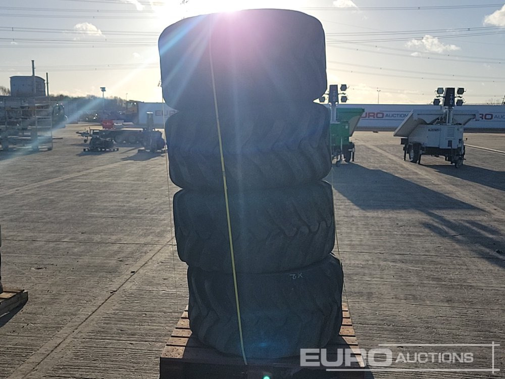 Alliance 500/60-22.5 Tyre (4 of) - Pneu: photos 2 Alliance 500/60-22.5 Tyre (4 of) - Pneu: photos 2