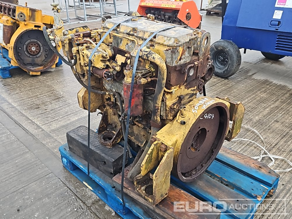 CAT 4 Cylinder Engine - Moteur: photos 5 CAT 4 Cylinder Engine - Moteur: photos 5