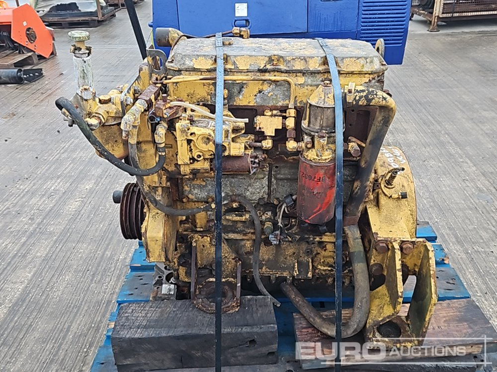 CAT 4 Cylinder Engine - Moteur: photos 4 CAT 4 Cylinder Engine - Moteur: photos 4